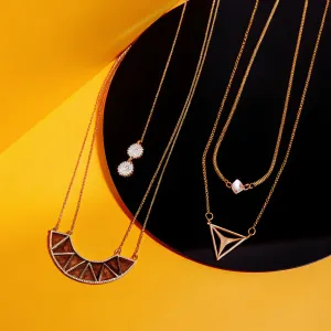 Modern Gold Necklaces: The Must-Have Accessory This Year